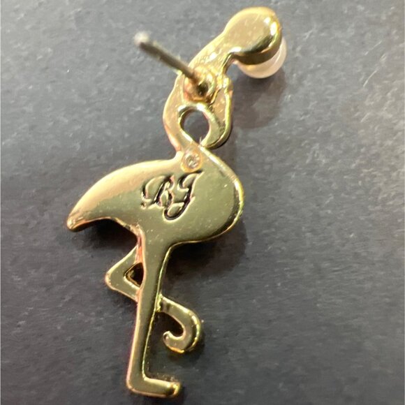 Betsey Johnson Pink Flamingo Stud Earrings Santa Hat Pearl Christmas Whimsical - Picture 3 of 11